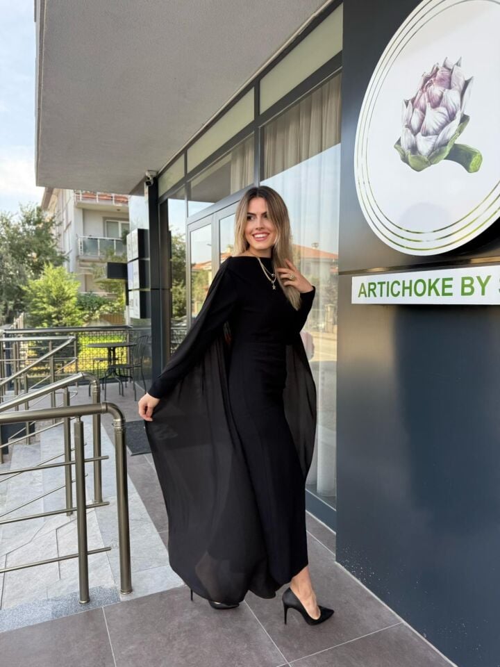 PELERİN DETAYLI UZUN ELBİSE