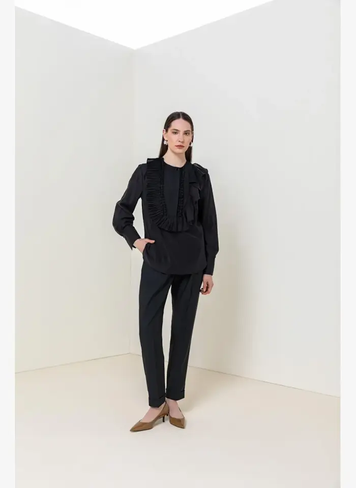 PLİSELİ FIRFIR DETAYLI BLUZ