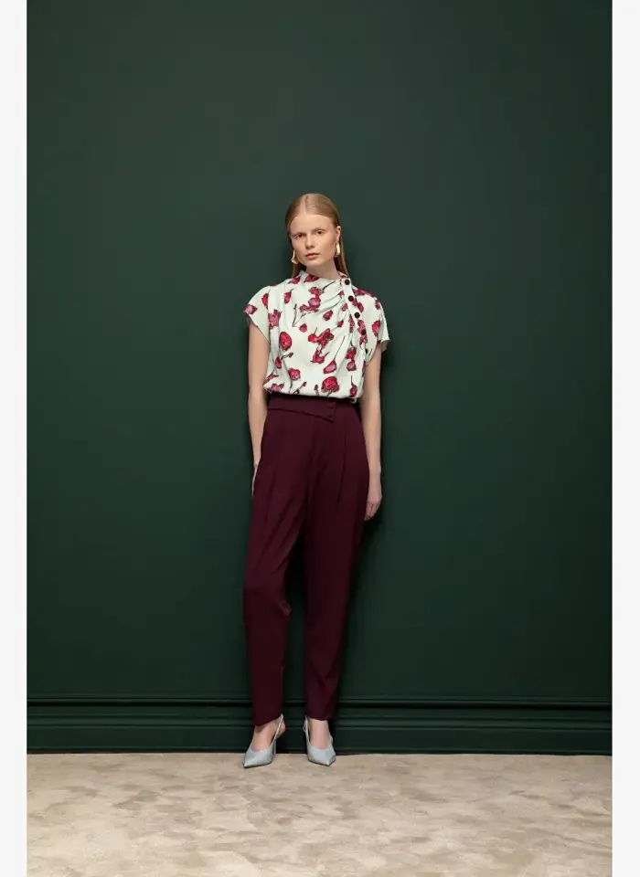 BÜZGÜ DETAYLI BLUZ