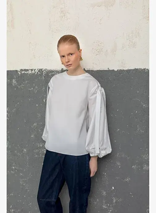 OMUZ BAĞLAMALI BLUZ