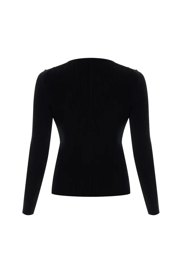 BİSİKLET YAKA UZUN KOLLU DÜĞME DETAYLI TRİKO BLUZ