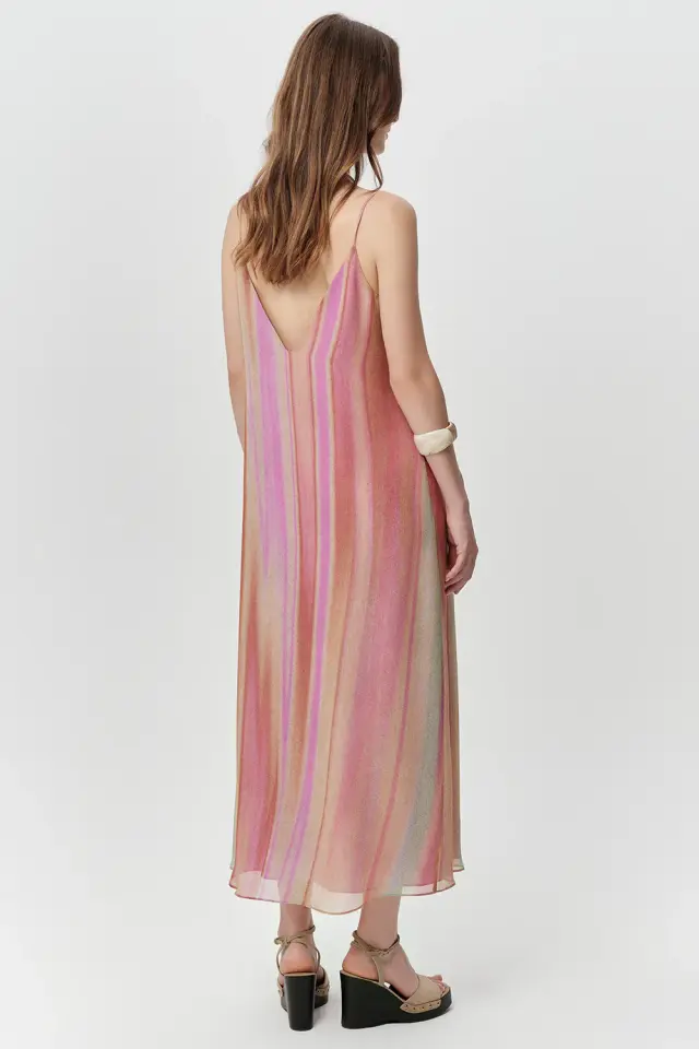 V YAKA ASKILI ASTARLI REGULAR MİDİ ÇOK RENKLİ ELBİSE