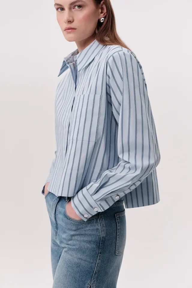 GÖMLEK YAKA YANLARI YIRTMAÇLI ÇİZGİLİ REGULAR ÇOK RENKLİ GÖMLEK