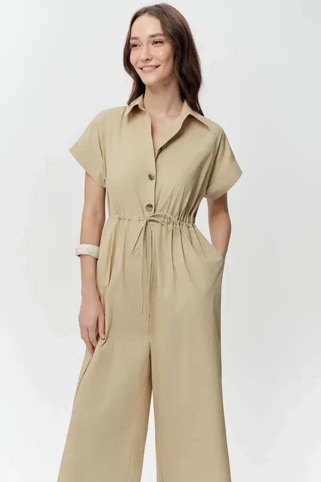 KISA KOLLU BELİ BAĞCIKLI DÜĞMELİ REGULAR BEJ TULUM