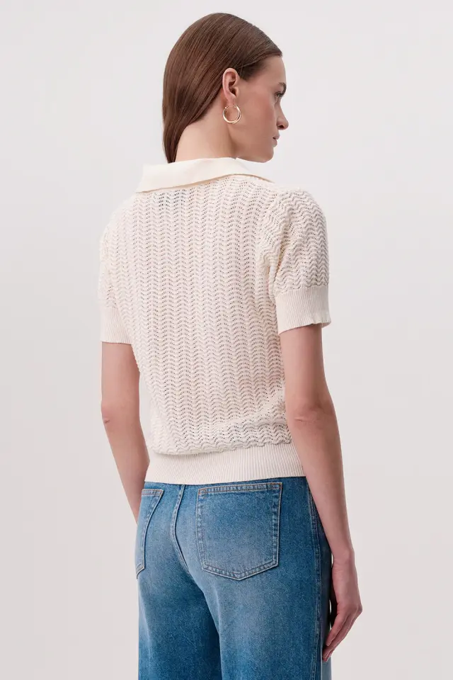 POLO YAKA DÜĞME DETAYLI KISA KOLLU REGULAR TRİKO KREM BLUZ