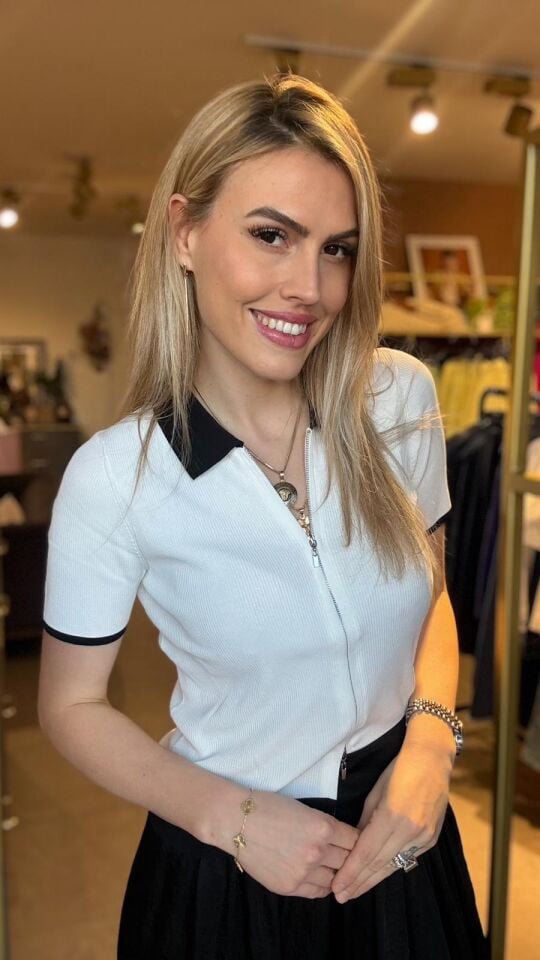 FERMUARLI KONTRAST YAKA TRİKO BLUZ