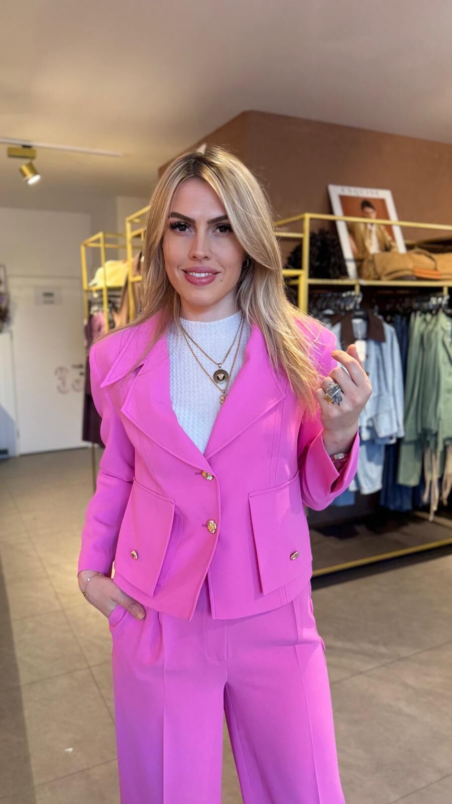 GOLD DÜĞME DETAYLI PEMBE TAKIM